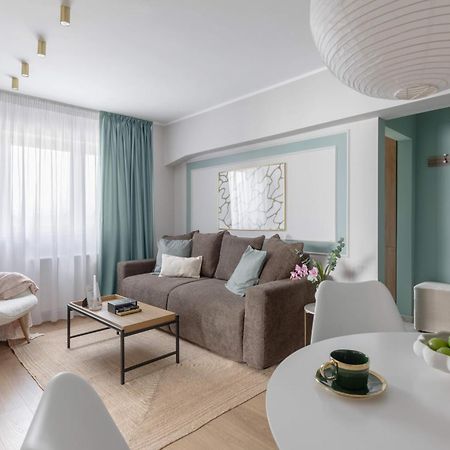 Holt - Sublime Minty Green 1Br On The Park 부쿠레슈티 외부 사진
